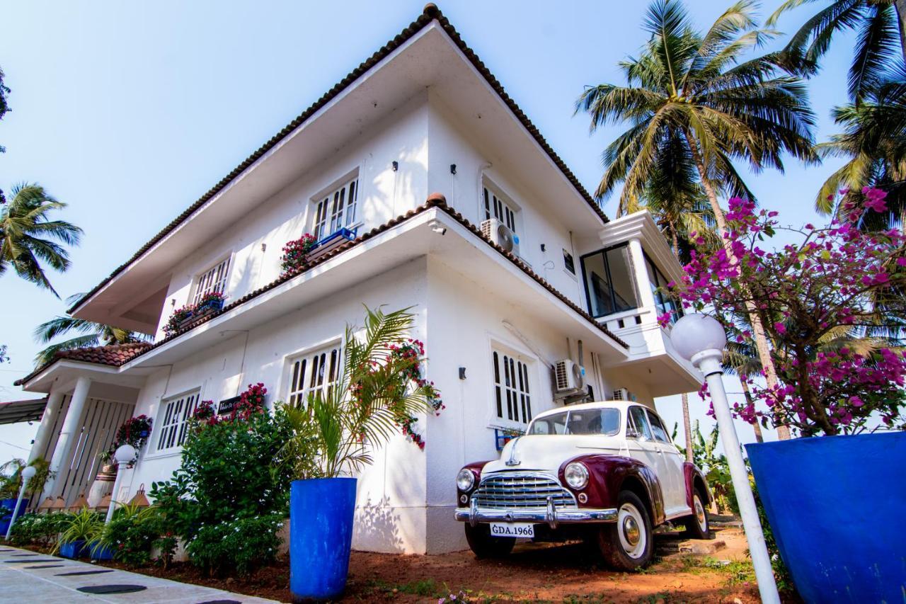 White House In Goa, Truly Amazing Experience Bed & Breakfast Saligao Bagian luar foto