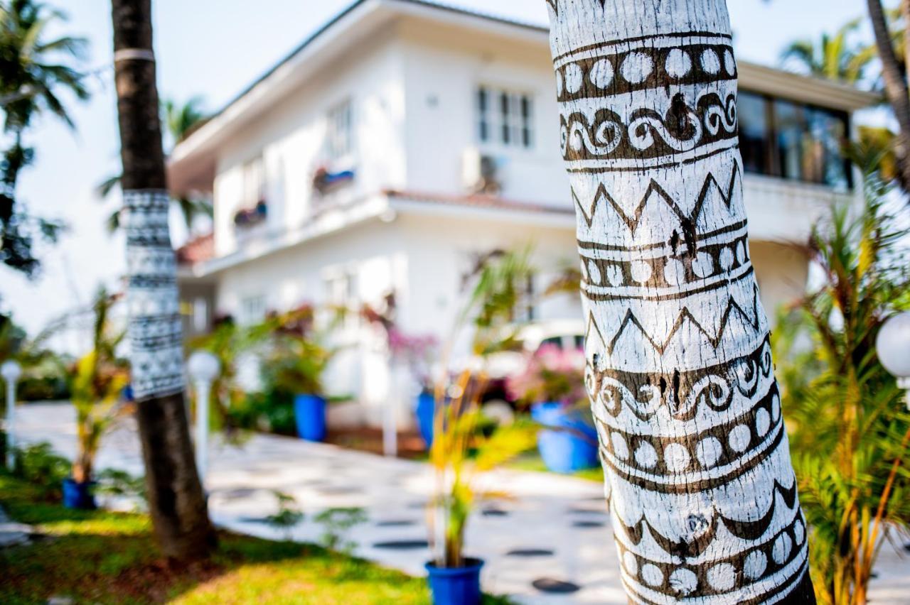 White House In Goa, Truly Amazing Experience Bed & Breakfast Saligao Bagian luar foto