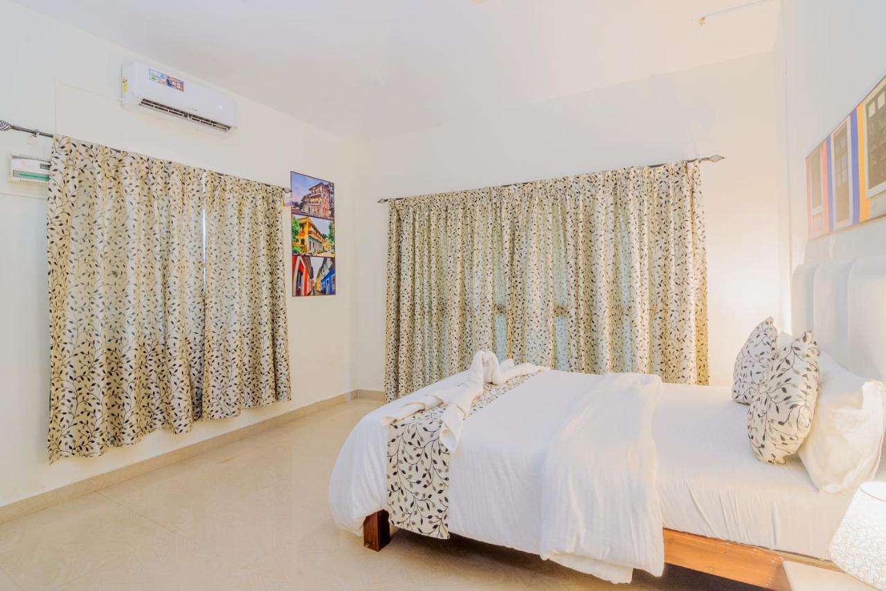 White House In Goa, Truly Amazing Experience Bed & Breakfast Saligao Bagian luar foto